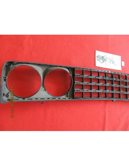 4438372 griglia mascherina fiat 132 -  Az Ricambi  Sei alla ricerca di ricambi per la tua auto d’epoca?