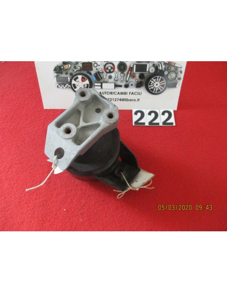 17690 supporto motore engime support volkswagen passat 88- -  Az Ricambi  Sei alla ricerca di ricambi per la tua auto d’epoca?