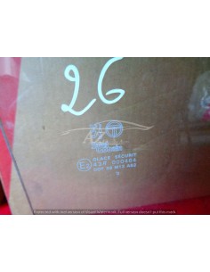 vetro scendente anteriore dx peugeot 205 3/porte bianco -  Az Ricambi  Sei alla ricerca di ricambi per la tua auto d’epoca? 2