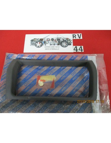 181546770 cornice cruscotto vano portaoggetti marrone fiat uno 89-95 -  Az Ricambi  Sei alla ricerca di ricambi per la tua au...
