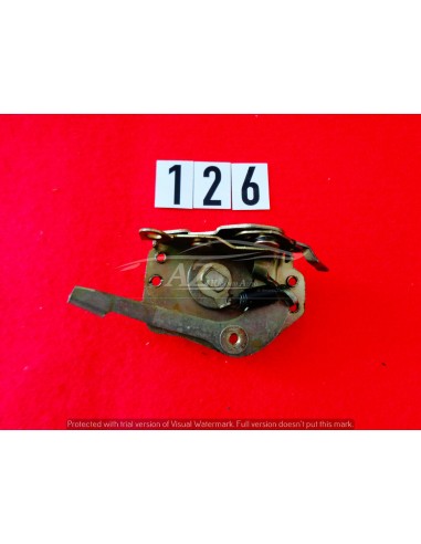 serratura porta 4382978 fiat ritmo posteriore dx -  Az Ricambi  Sei alla ricerca di ricambi per la tua auto d’epoca?