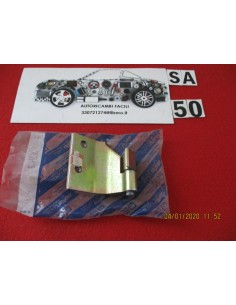 82432306 cerniera porta anteriore sx lancia delta hf 4wd -  Az Ricambi  Sei alla ricerca di ricambi per la tua auto d’epoca?