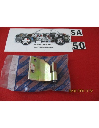 82432306 cerniera porta anteriore sx lancia delta hf 4wd -  Az Ricambi  Sei alla ricerca di ricambi per la tua auto d’epoca?