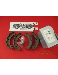 Av387 ganasce freno posteriore brake shoes ford courier fiesta xr2 -  Az Ricambi  Sei alla ricerca di ricambi per la tua auto...