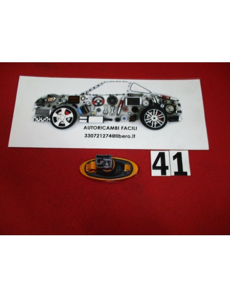 21003 lucciola freccia laterale dx sx lancia originale -  Az Ricambi  Sei alla ricerca di ricambi per la tua auto d’epoca?