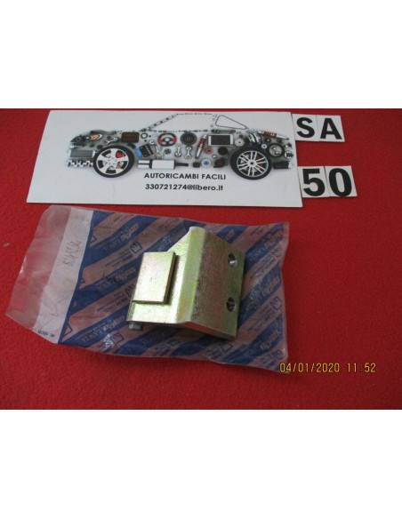82432306 cerniera porta anteriore sx lancia delta hf 4wd -  Az Ricambi  Sei alla ricerca di ricambi per la tua auto d’epoca?