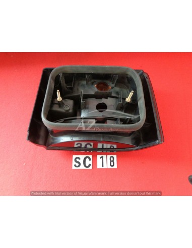 fanale posteriore 7700815979 sx renault r19 -  Az Ricambi  Sei alla ricerca di ricambi per la tua auto d’epoca?