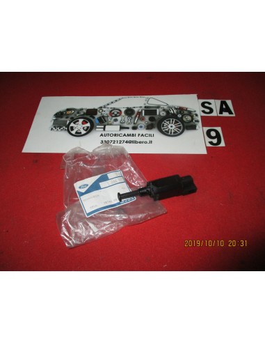 1044903 interruttore freno ford galaxi -  Az Ricambi  Sei alla ricerca di ricambi per la tua auto d’epoca?