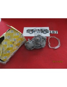 7701463637 240573 330196 pompa acqua renault r20 r25 r30water pump -  Az Ricambi  Sei alla ricerca di ricambi per la tua auto...