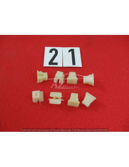 clip mollette c11038 set-8 pezzi fissaggio fanali anteriori fiat 127 -  Az Ricambi  Sei alla ricerca di ricambi per la tua au...