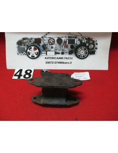 Supporto tassello motore cambio Fiat 124 125 Fiat 1300 1500 2901 -  Az Ricambi  Sei alla ricerca di ricambi per la tua auto d... 2
