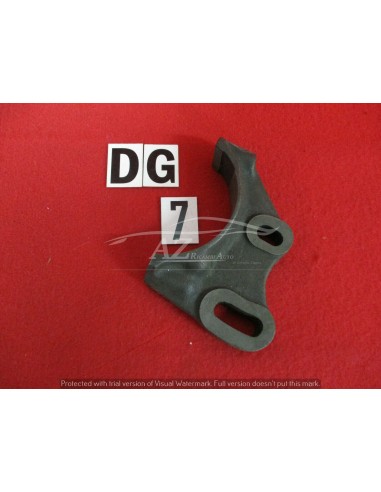 supporto dinamo in ghisa fiat 850 900t pulmino -  Az Ricambi  Sei alla ricerca di ricambi per la tua auto d’epoca?