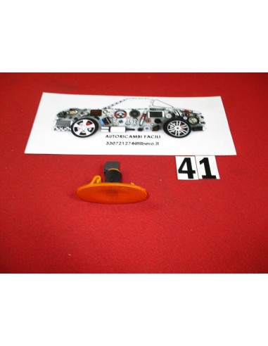 21003 lucciola freccia laterale dx sx lancia originale -  Az Ricambi  Sei alla ricerca di ricambi per la tua auto d’epoca?