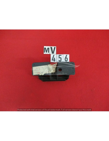 82304596 supporto lancia gamma coupe' -  Az Ricambi  Sei alla ricerca di ricambi per la tua auto d’epoca?