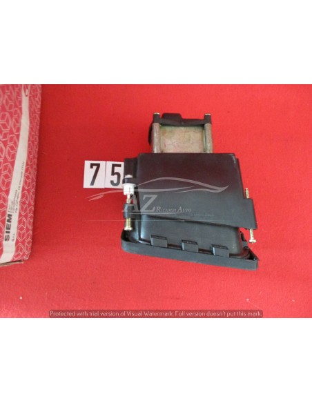 faro fanale fendinebbia 34720 fiat tipo siem -  Az Ricambi  Sei alla ricerca di ricambi per la tua auto d’epoca?