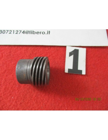 4291531 ingranaggio pignone contachilometri fiat 126 500 -  Az Ricambi  Sei alla ricerca di ricambi per la tua auto d’epoca?