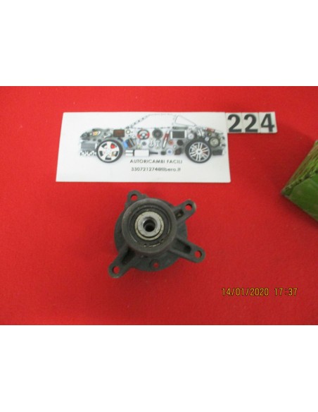 330132 10569 pompa acqua water pump mercedes 209d -  Az Ricambi  Sei alla ricerca di ricambi per la tua auto d’epoca?