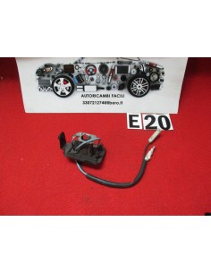 0553903 supporto porta lampada fiat lancia olsa -  Az Ricambi  Sei alla ricerca di ricambi per la tua auto d’epoca?