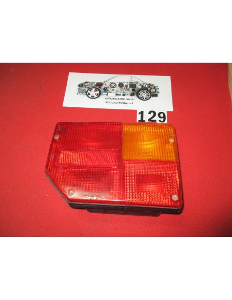 Fanale posteriore dx fiat 128 cl altissimo -  Az Ricambi  Sei alla ricerca di ricambi per la tua auto d’epoca?
