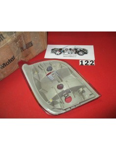 Fanale posteriore dx ford fiesta originale -  Az Ricambi  Sei alla ricerca di ricambi per la tua auto d’epoca? 2