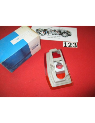 84fg13a602aa fanale posteriore dx ford fiesta mk1 originale -  Az Ricambi  Sei alla ricerca di ricambi per la tua auto d’epoca?