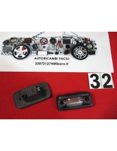 22810ra fanalino luce targa volkswagen polo hella -  Az Ricambi  Sei alla ricerca di ricambi per la tua auto d’epoca? 2