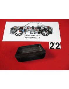 17716034 fanalino luce targa dx fiat 127 leart -  Az Ricambi  Sei alla ricerca di ricambi per la tua auto d’epoca? 2