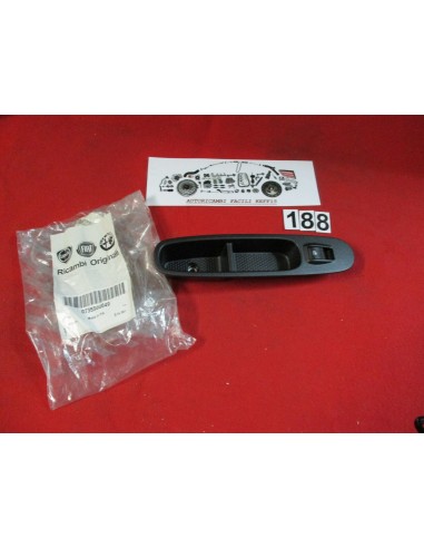 735500049 interruttore alzavetro dx fiat grande punto -  Az Ricambi  Sei alla ricerca di ricambi per la tua auto d’epoca?