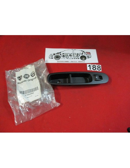 735500049 interruttore alzavetro dx fiat grande punto -  Az Ricambi  Sei alla ricerca di ricambi per la tua auto d’epoca?