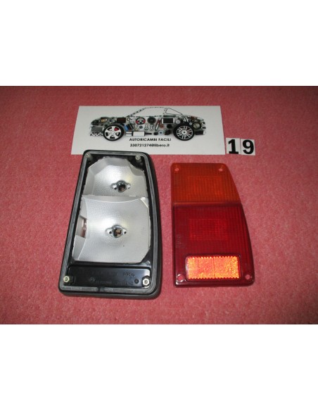 Fanale posteriore dx per fiat 128 sl sport altissimo cornice nera -  Az Ricambi  Sei alla ricerca di ricambi per la tua auto ...