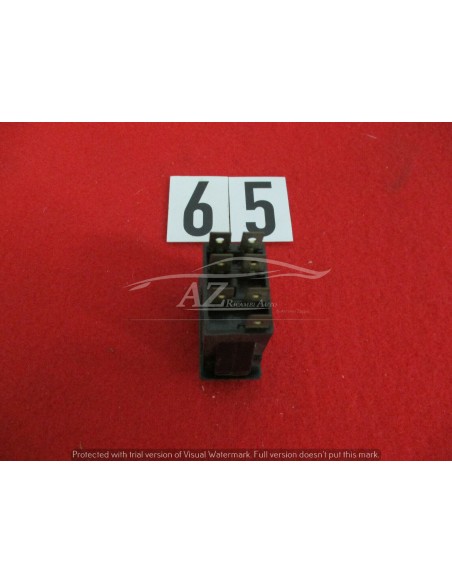 interruttore frecce emergenza nero per auto d'epoca -  Az Ricambi  Sei alla ricerca di ricambi per la tua auto d’epoca?