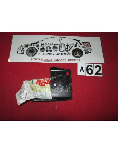 46847484 staffa paraurti posteriore dx fiat punto lancia y 99-11 -  Az Ricambi  Sei alla ricerca di ricambi per la tua auto d...