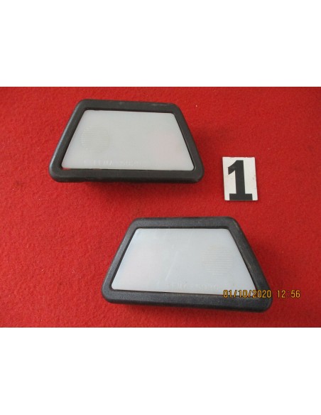 Coppia plafoniera luce di cortesia per lancia delta hf turbo -  Az Ricambi  Sei alla ricerca di ricambi per la tua auto d’epoca?