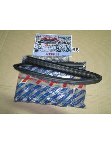 46435049 guarnizione canalino porta posteriore sx fiat punto 93-99 -  Az Ricambi  Sei alla ricerca di ricambi per la tua auto...