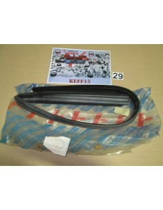 7542297 profilo gomma scendente porta anteriore dx adatto a fiat uno -  Az Ricambi  Sei alla ricerca di ricambi per la tua au... 2