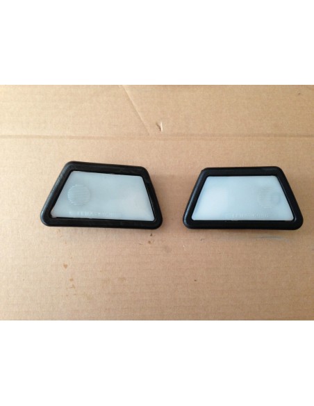 Coppia plafoniera luce di cortesia per lancia delta hf turbo -  Az Ricambi  Sei alla ricerca di ricambi per la tua auto d’epoca?