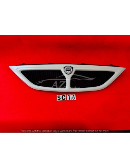 Griglia Mascherina Lancia Y bianca con difetto -  Az Ricambi  Sei alla ricerca di ricambi per la tua auto d’epoca?