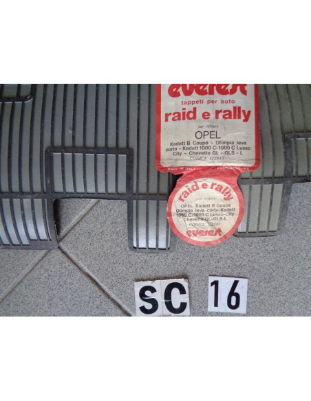 Tappeti in gomma Opel Kadett b coupè colore grigio 120241 -  Az Ricambi  Sei alla ricerca di ricambi per la tua auto d’epoca?