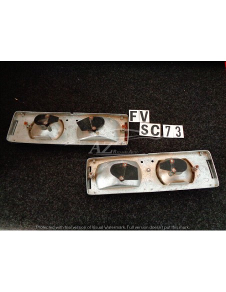 Supporto fanale posteriore portalampada Fiat 124 metallo coppia