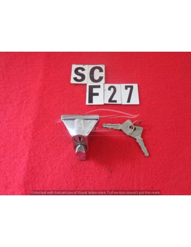 Pulsante serratura cromata con chiave cofano posteriore Fiat 850 -  Az Ricambi  Sei alla ricerca di ricambi per la tua auto d...