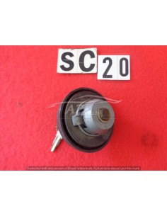 Tappo carburante con chiave nero 2