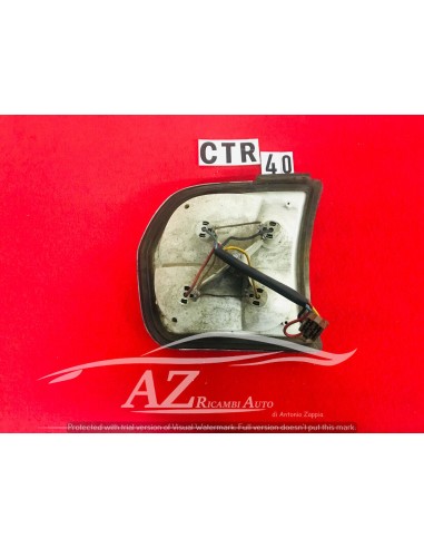 Fanale posteriore dx Peugeot 504 Aric