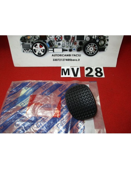 7777407 gommino pedale freno adatto a fiat lancia alfa-romeo -  Az Ricambi  Sei alla ricerca di ricambi per la tua auto d’epoca?