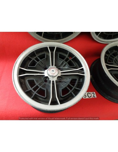 cerchi ruota in lega melber 13"x 5 1/2j bmw set 4-pezzi -  Az Ricambi  Sei alla ricerca di ricambi per la tua auto d’epoca?