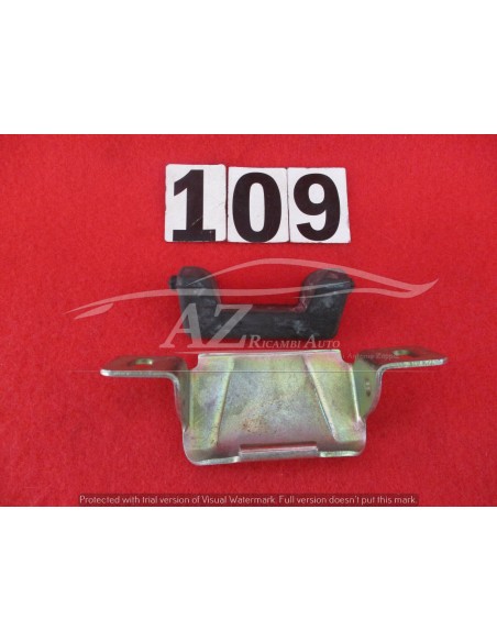 Scontro gancio cofano per fiat 127 -  Az Ricambi  Sei alla ricerca di ricambi per la tua auto d’epoca?