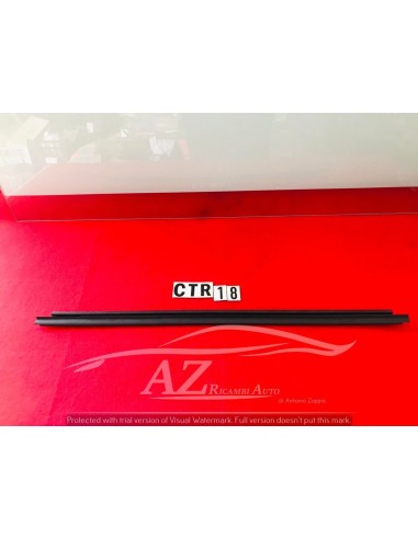 Modanatura raschiavetro porta anteriore dx Fiat...