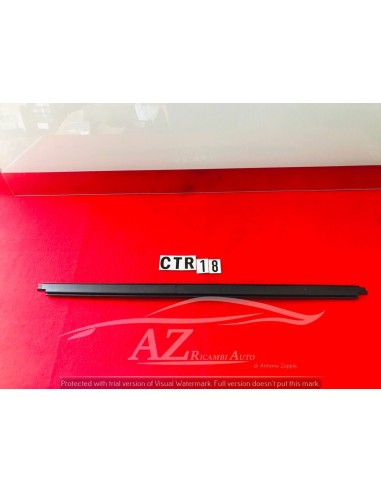 Modanatura raschiavetro porta anteriore dx Fiat...