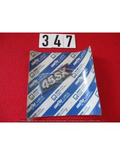 Fregio logo adesivo parafango adatto a fiat uno 45 sx -  Az Ricambi  Sei alla ricerca di ricambi per la tua auto d’epoca?