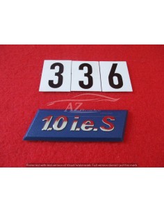 7716635 fregio logo adesivo parafango adatto a fiat uno 1.0 i.e. s -  Az Ricambi  Sei alla ricerca di ricambi per la tua auto...