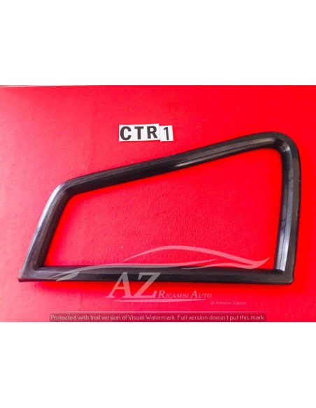 Guarnizione vetro fisso posteriore sx Fiat Uno 5941445 -  Az Ricambi  Sei alla ricerca di ricambi per la tua auto d’epoca?